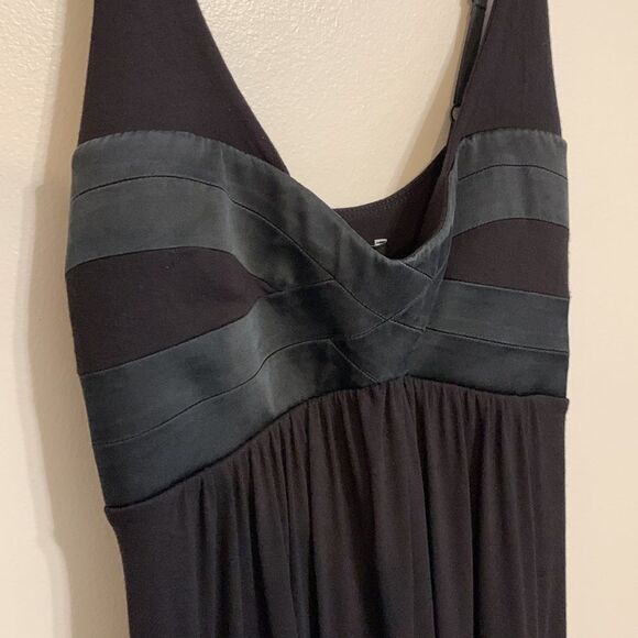 BEBE Women’s Black Silk Sleeveless Bubble Hemline Cocktail Mini Dress XS USA - Picture 5 of 11